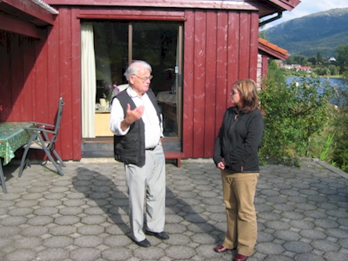 lars n linda on the back patio